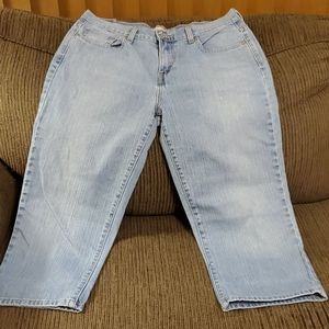 Levi's capri